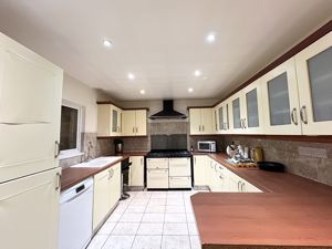 Photo 5- click for photo gallery